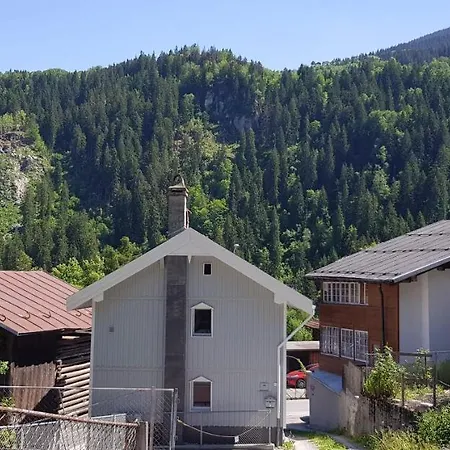 Casa Cuschina - Mit Sauna In Der Schoenen Surselva *